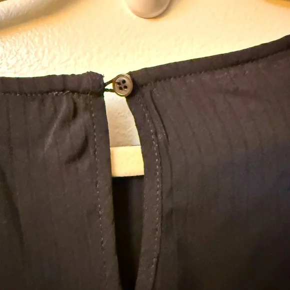 Adriana Papell Keyhole Black Blouse | Size M | NWT - Picture 3 of 4